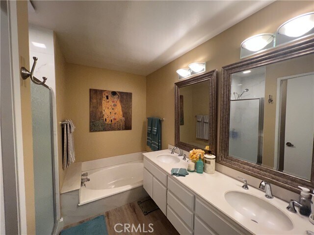 Building Photo - 5 Coldstream
