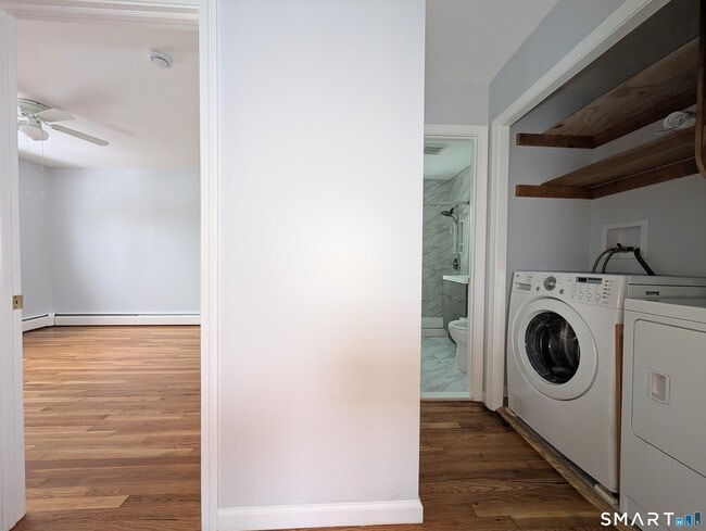 Building Photo - 15 Cherry Hill Dr