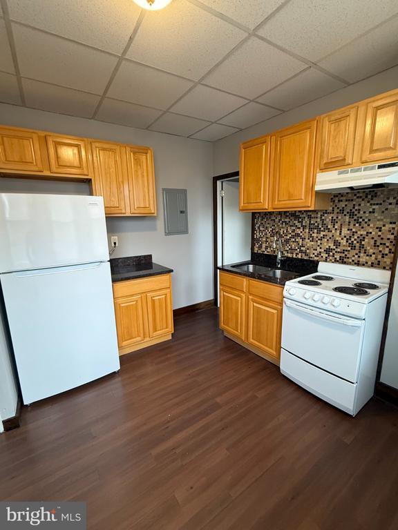 Building Photo - 3533 Frankford Ave
