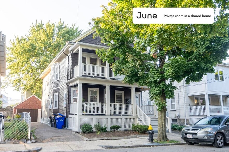 Building Photo - Room in Shared 6 bed/2 bath home