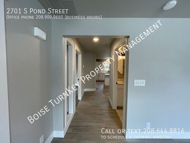 Building Photo - 2701 S Pond St