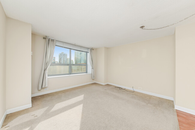 Building Photo - 474 N Lake Shore Dr
