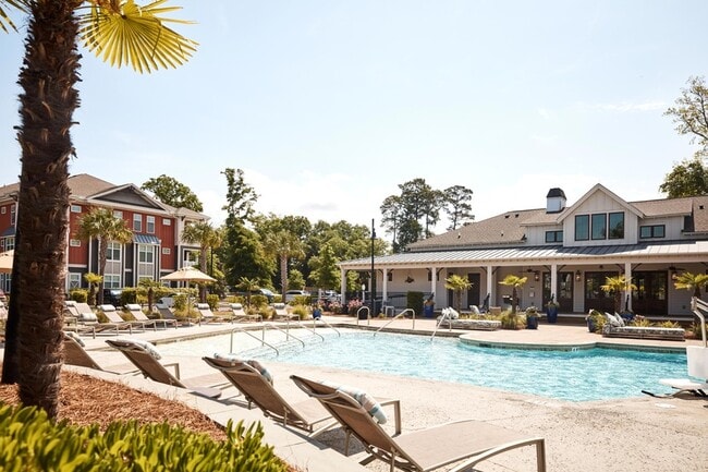 Building Photo - 650 Enterprise Blvd