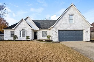 Building Photo - 3163 Big Ben S