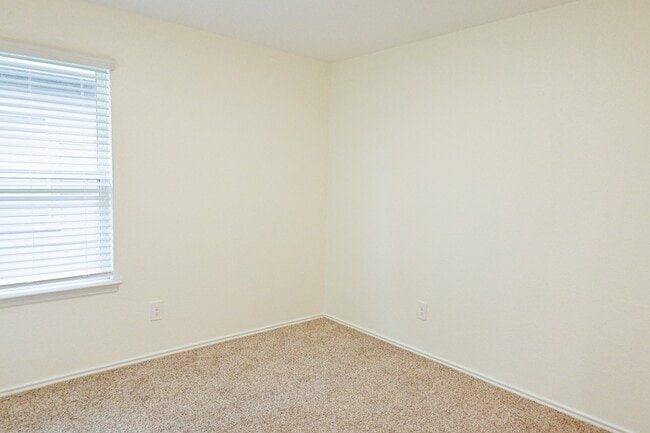 Building Photo - 12302 Rock Basin Dr