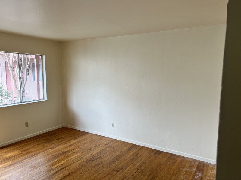 Building Photo - 1916-1918 7th St