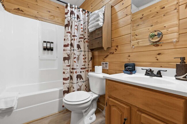 Building Photo - 150 Arrow Way