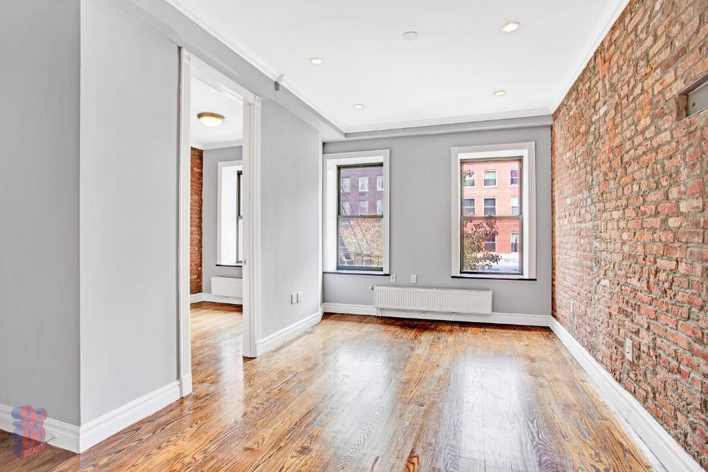 Building Photo - 202 E 13th St
