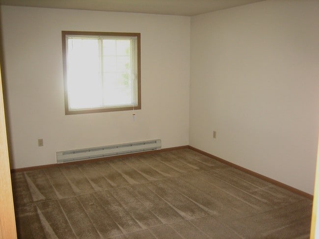 Building Photo - 9138 W Morgan Ave
