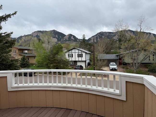 Building Photo - Perfect Table Mesa Family Home with Fully ...