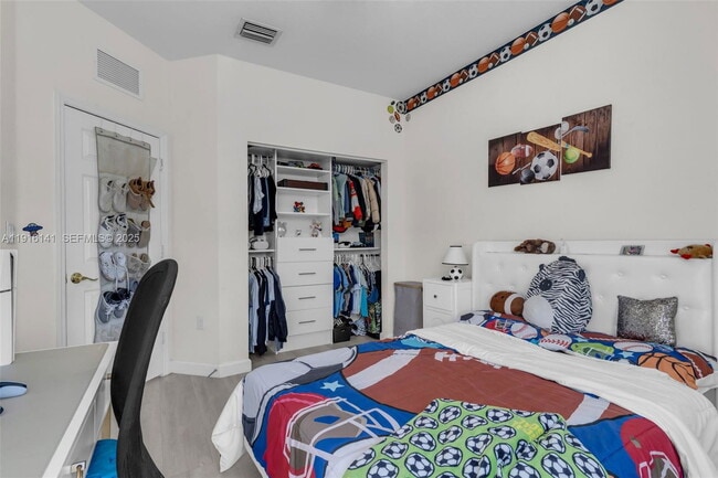 Building Photo - 114130 SW 252nd Ter