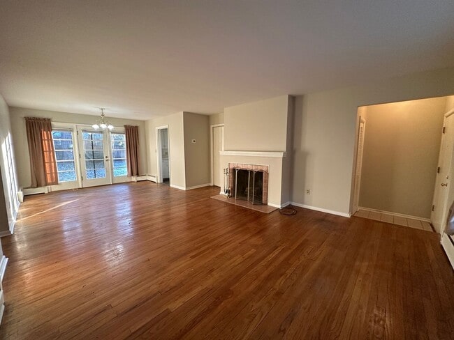 Building Photo - South Hill 3-Bedroom, 2-Bath Rancher with Finished Basement