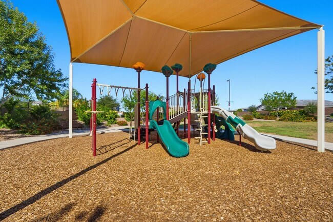 Building Photo - Gated Community Amazing ameneties