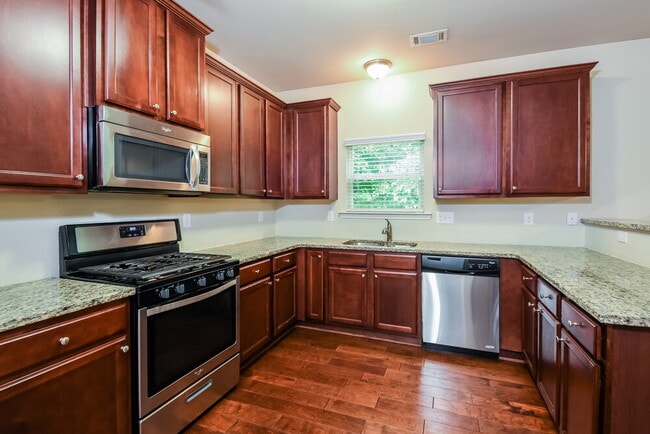 Building Photo - 6285 Allen Rd SW