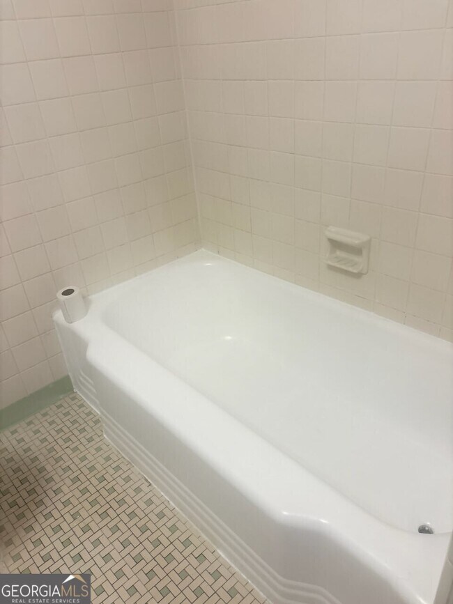 Building Photo - 3657 Atwood Dr