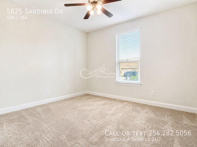 Building Photo - 5825 Sardinia Dr