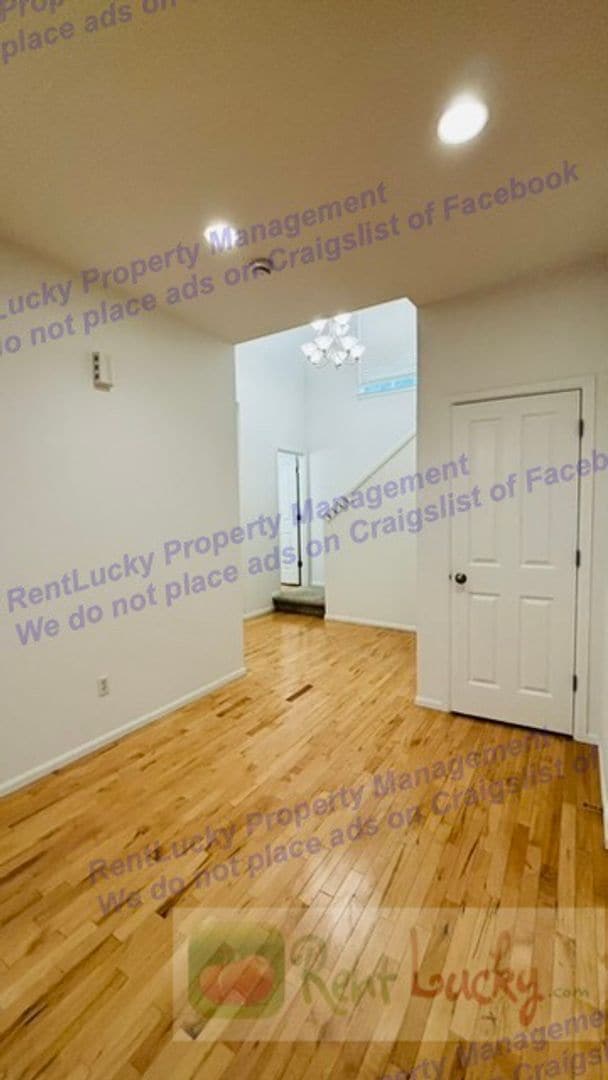 Building Photo - Fabulous 3-Bedroom Home in Popular Verdera Neighborhood in Mill Creek!!