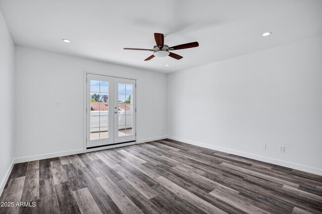 Building Photo - 11459 N 56th St