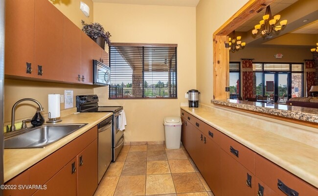 Building Photo - Unfurnished beauty in lovely Amante