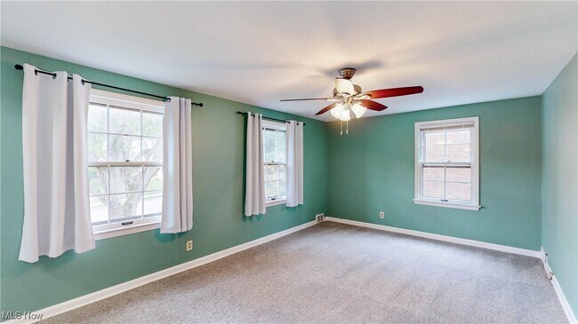 Building Photo - 23613 E Baintree Rd