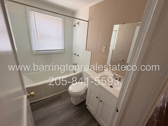 Building Photo - 728 29th St SW