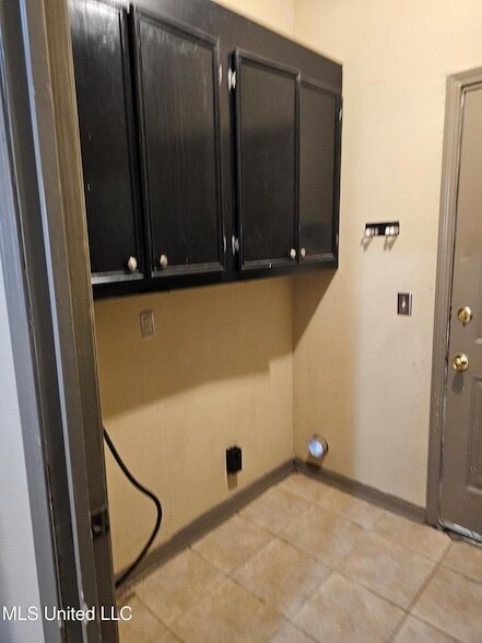Building Photo - 472 Brendalwood Dr