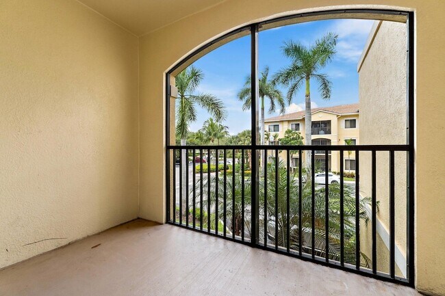 Building Photo - 3019 Alcazar Pl
