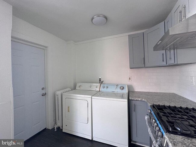 Building Photo - 411 Burmont Rd