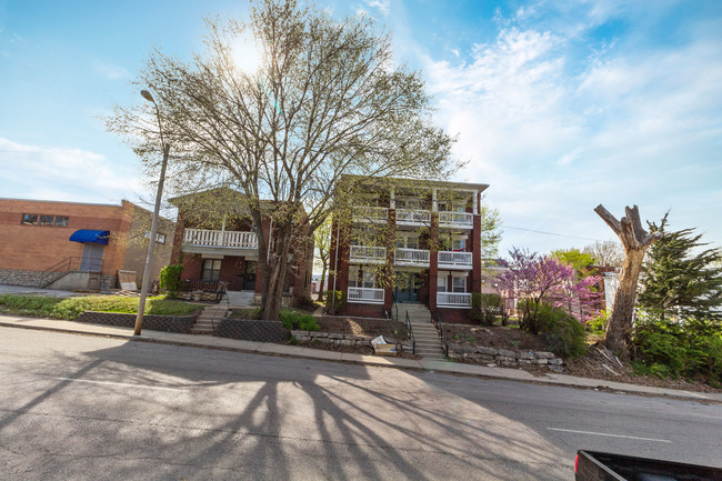 Building Photo - 2710 Holmes St