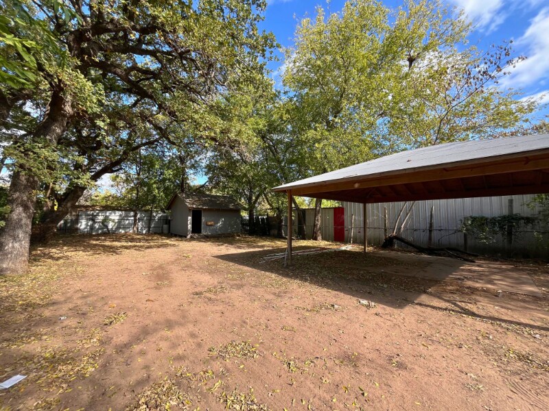 Building Photo - 3913 Chenault St