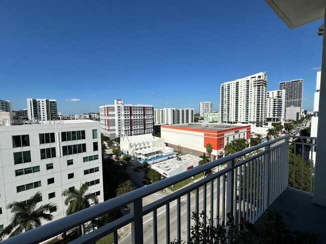 Building Photo - 2275 Biscayne Blvd Blvd