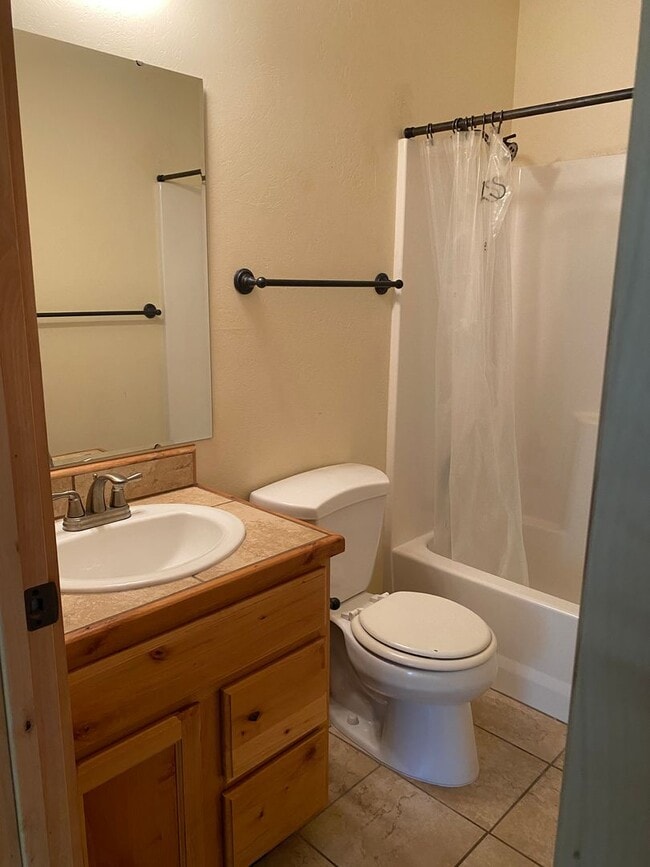 Building Photo - Charming 1 Bedroom 1 Bath Detached Garage Apartment in Driggs - Flexible lease terms