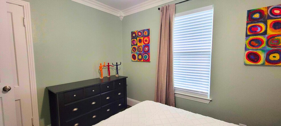 Room darkening curtains. - 2301 North Dr