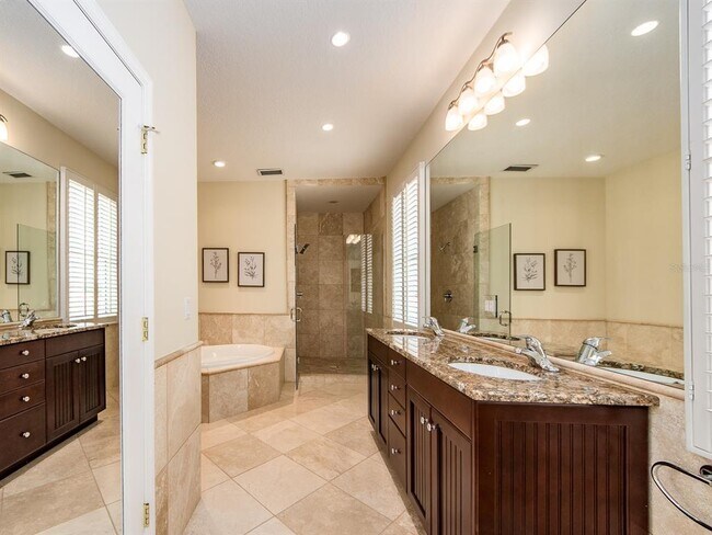 Building Photo - 218 Sand Key Estates Dr