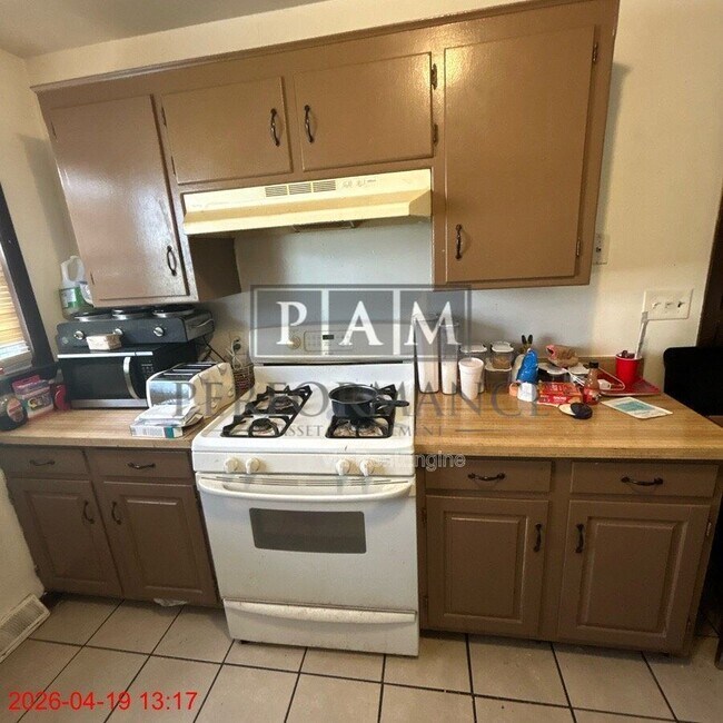 Building Photo - 6535 N 58th St