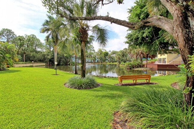 Building Photo - Gorgeous New Remodel! Pine Haven Condo in Bonita Springs!