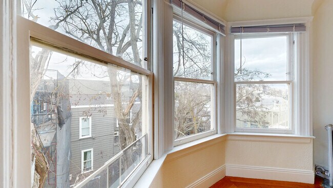 Building Photo - 1616 Golden Gate Ave