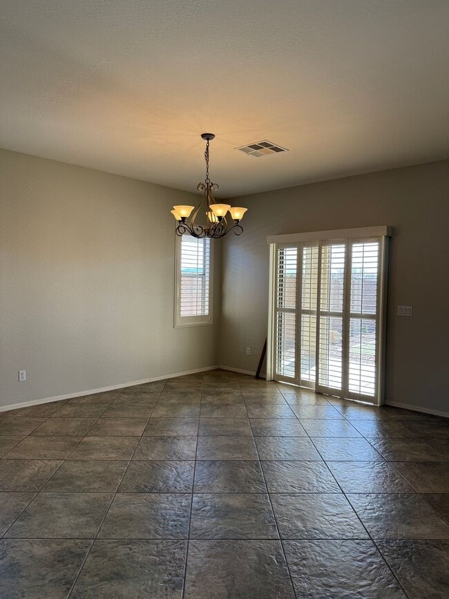 Building Photo - Beautiful 3 Bedroom + Office/Den In Highlands Ranch, Chino Valley