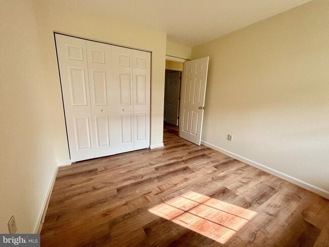 Building Photo - 136 Fairfield Dr