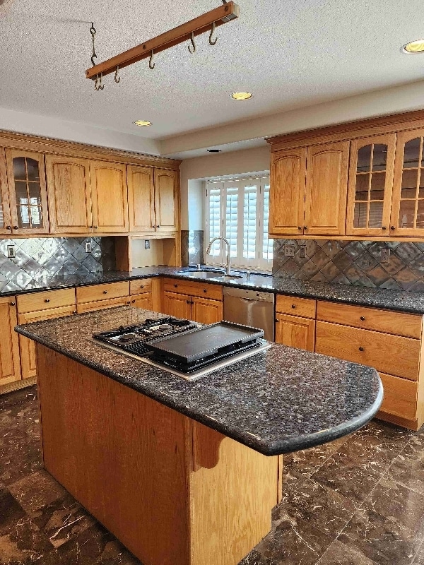 Building Photo - 2579 Roadrunner Dr