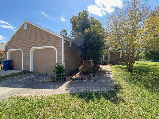 Building Photo - 11866 Ashbrook Cir N