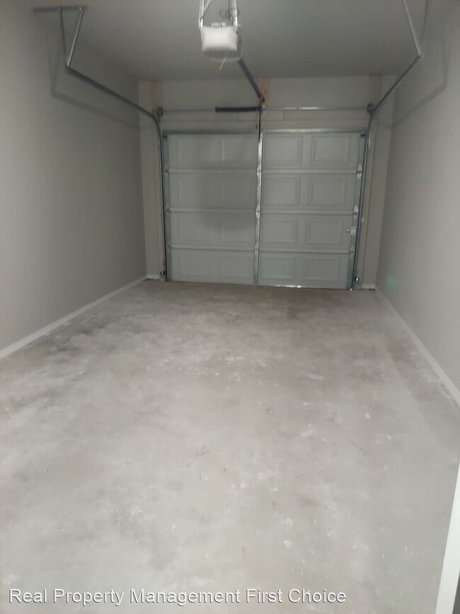 Building Photo - 2 br, 2.5 bath House - 2124 Ingalls Lane S...