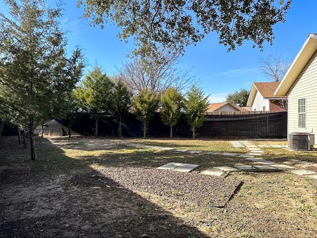 Building Photo - 2460 Chinkapin Way