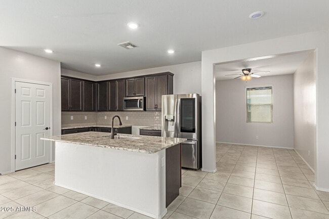 Building Photo - 9551 Silo Cir