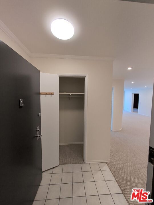 Building Photo - 415 Montana Ave