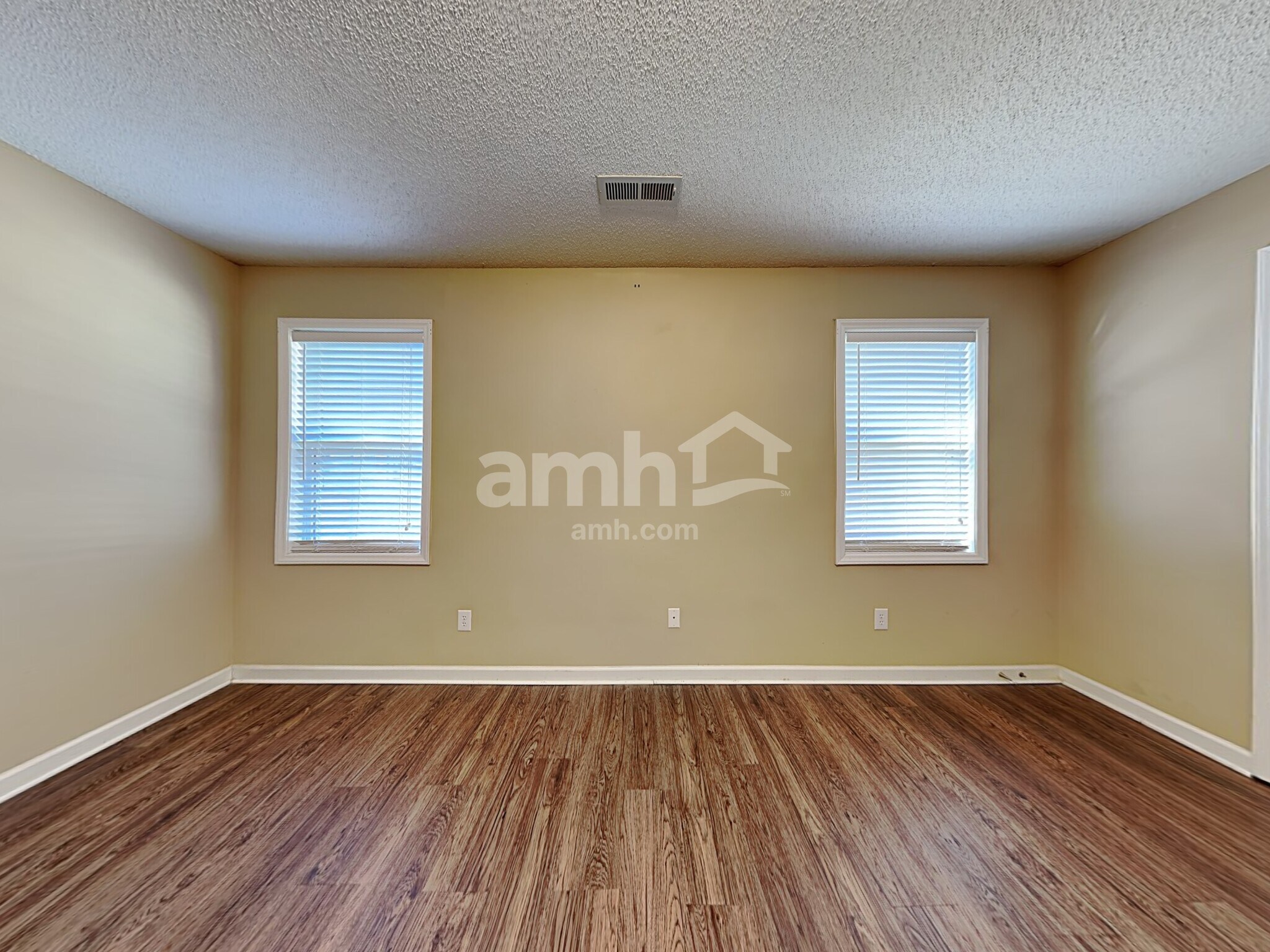 Building Photo - 1732 Ammons Dr