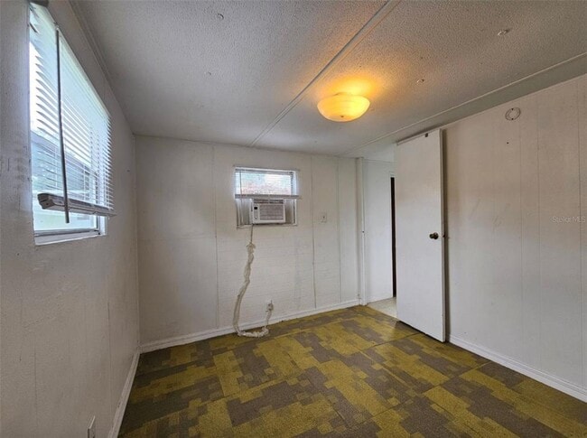 Building Photo - 503 Longfellow Blvd