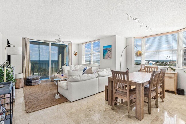 Building Photo - 3594 S Ocean Blvd