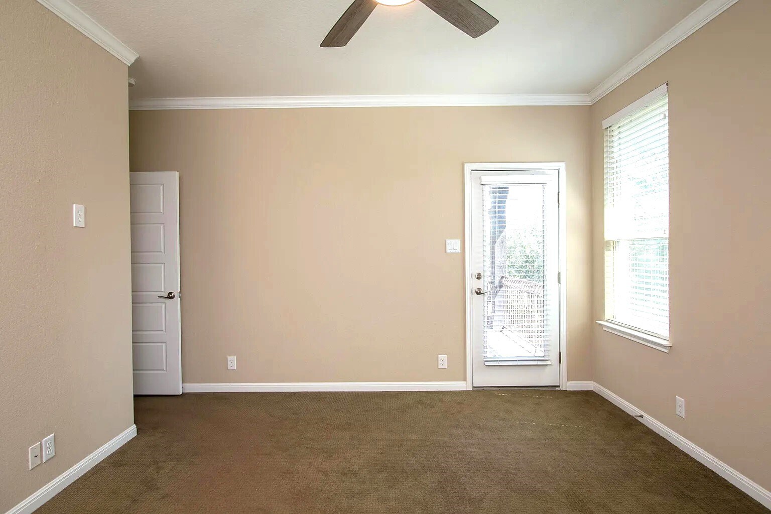 Building Photo - 7313 Colina Vista Loop