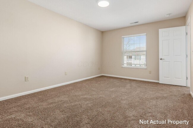 Building Photo - 4981 Stratford Pine Ln